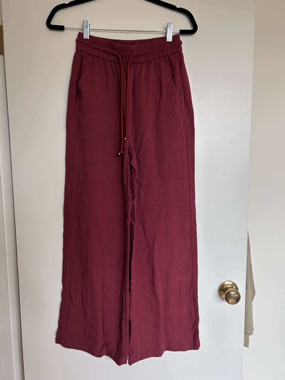 HALARA Wide-Leg Drawstring Pants in Burgundy